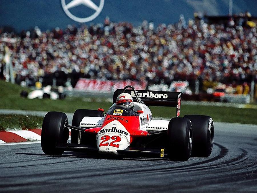  Alfa Romeo 183T 1983 года  (фото 11 из 11)